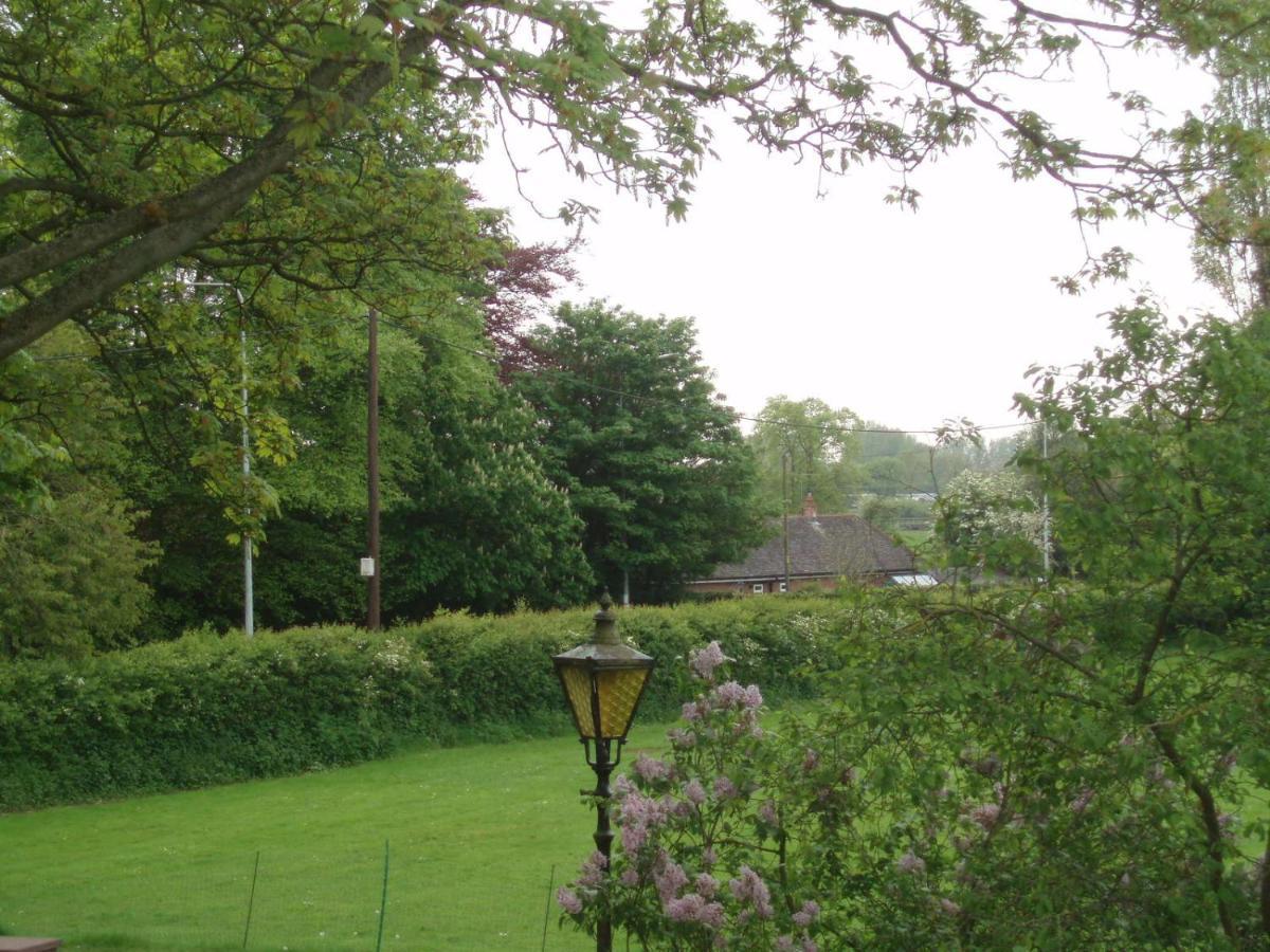 Bank Farm Cottages Нантвіч Екстер'єр фото