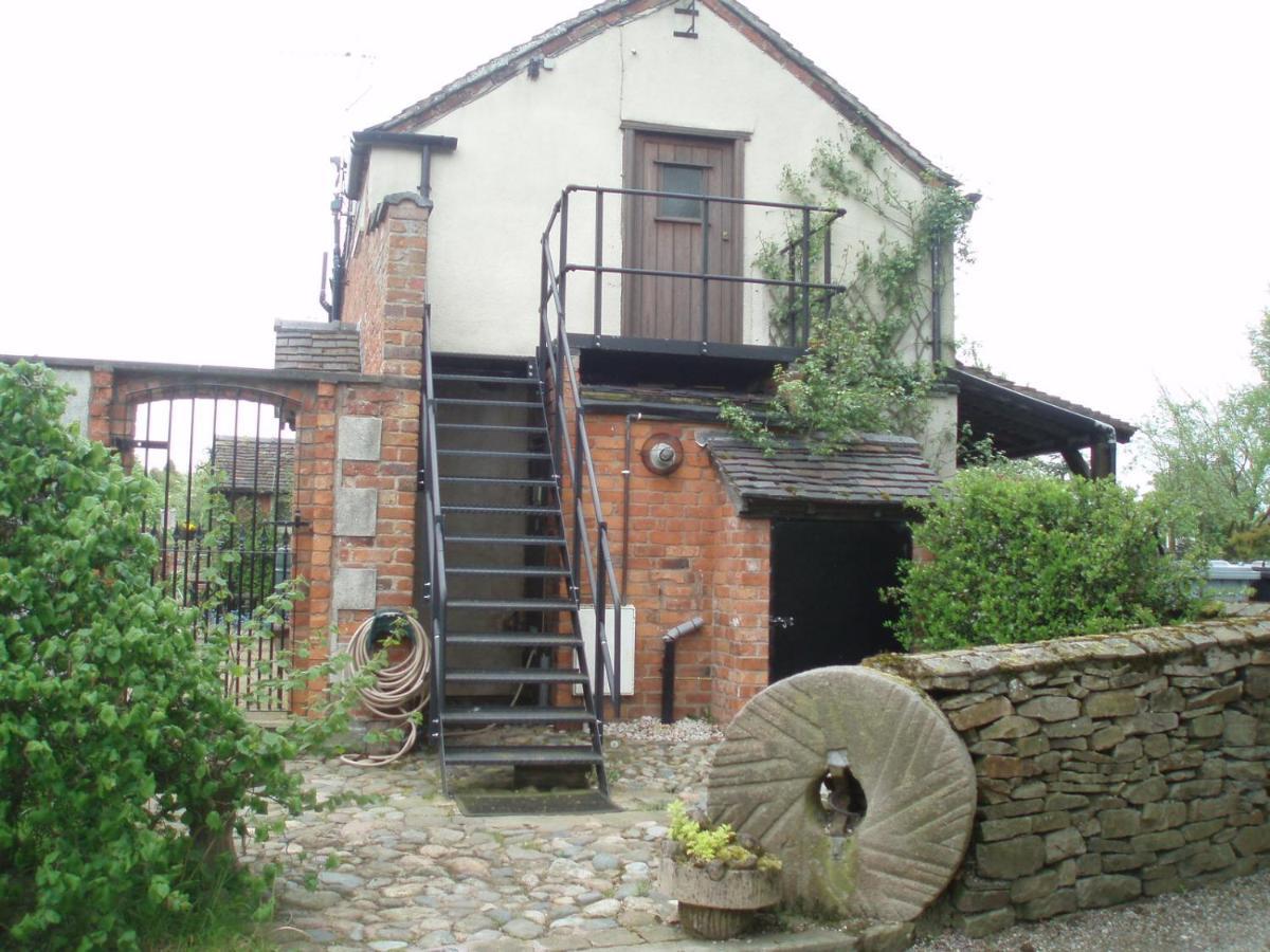Bank Farm Cottages Нантвіч Екстер'єр фото