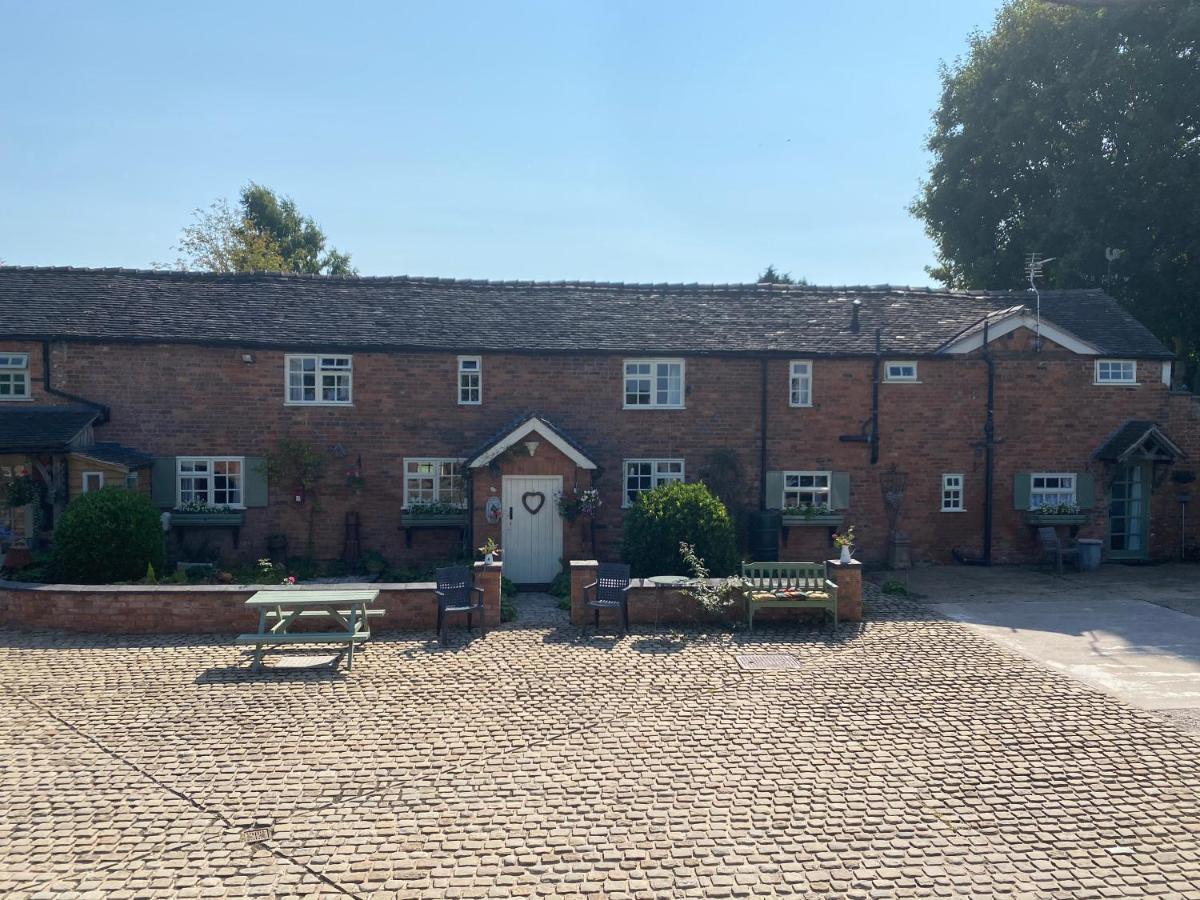 Bank Farm Cottages Нантвіч Екстер'єр фото